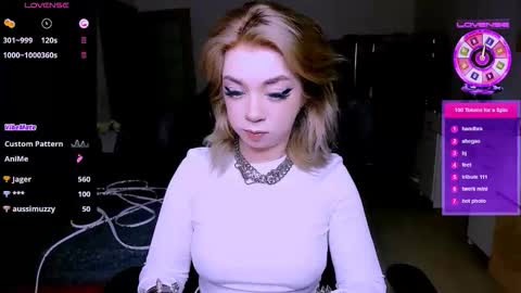 nikigoddesss online show from 04-17-26, 02:53