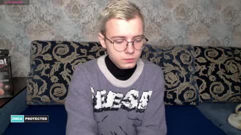 Snapshot of nikistorming chatting on 01-11-25, 07:59 Niki online show from 01-11-25, 07:59