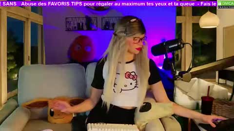 Kitty Chatte online show from 11-12-25, 08:52