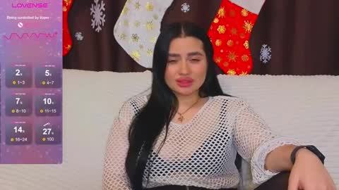 Snapshot of nikki_kardashian chatting on 01-14-25, 01:26 Nikki Kardashian online show from 01-14-25, 01:26