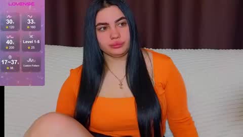 Snapshot of nikki_kardashian chatting on 02-10-25, 11:45 Nikki Kardashian online show from 02-10-25, 11:45