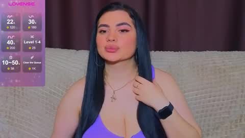 Snapshot of nikki_kardashian chatting on 03-12-25, 01:47 Nikki Kardashian online show from 03-12-25, 01:47