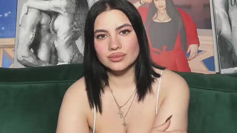 Snapshot of nikki_kardashian chatting on 09-26-25, 09:52 Nikki Kardashian online show from 09-26-25, 09:52