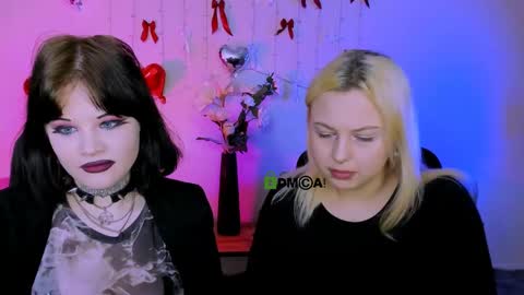 nikki_kiss_ online show from 04-14-26, 08:42