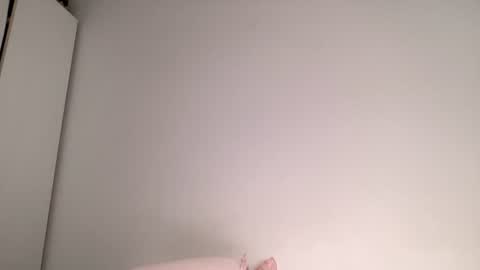 Snapshot of nikki_mi chatting on 06-27-26, 12:22 Nikki online show from 06-27-26, 12:22