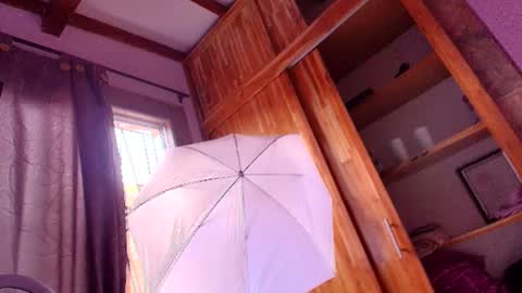 Snapshot of nikki_uwu chatting on 07-07-26, 08:35 nikki_uwu online show from 07-07-26, 08:35
