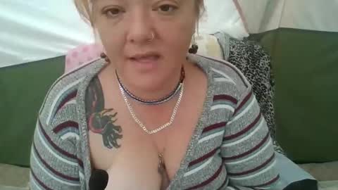 nikkinastyslut online show from 05-08-26, 03:28