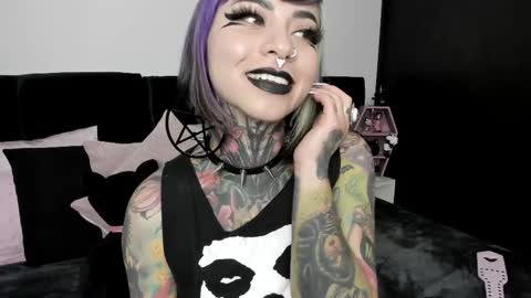 Nikki Ramone   online show from 02-15-25, 09:15