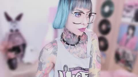 Nikki Ramone   online show from 03-10-26, 10:20