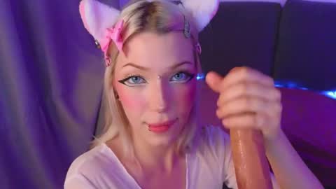 Snapshot of nikkisilk chatting on 04-29-26, 09:43 Stassy Krissy Aria Lina online show from 04-29-26, 09:43