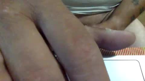 Snapshot of nikko196969 chatting on 09-11-25, 05:35 nikko196969 online show from 09-11-25, 05:35