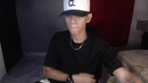 niklaus_wolf online show from 09-22-25, 05:09