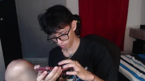 niklaus_wolf online show from 10-01-25, 02:17