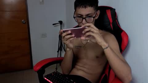 niklaus_wolf online show from 03-11-26, 03:23