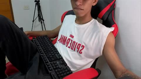 niklaus_wolf online show from 03-26-26, 06:30