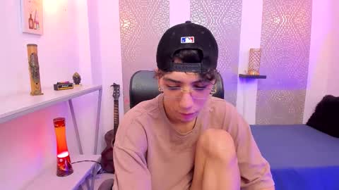    online show from 11-24-25, 04:23