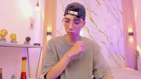    online show from 03-20-26, 04:28