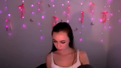 Snapshot of nikonara_ chatting on 06-03-26, 02:33 nikonara_ online show from 06-03-26, 02:33