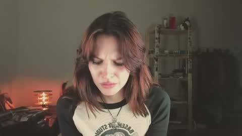 Veronica online show from 05-17-26, 07:54