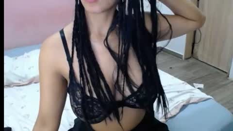 Snapshot of nila_kaia chatting on 07-14-26, 03:00 nila online show from 07-14-26, 03:00