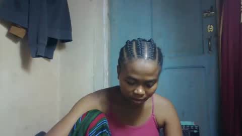 Snapshot of nilahmarie chatting on 04-18-26, 07:07 nilah online show from 04-18-26, 07:07