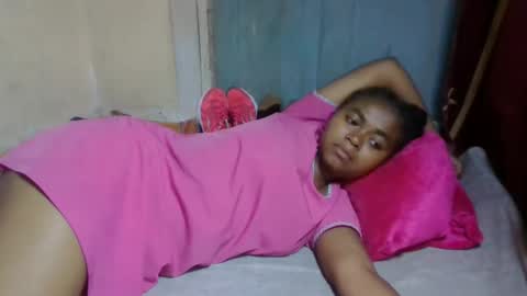 Snapshot of nilahmarie chatting on 04-24-26, 05:04 nilah online show from 04-24-26, 05:04