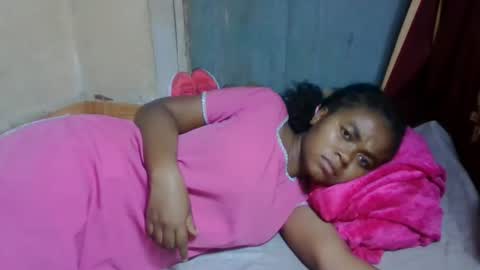 Snapshot of nilahmarie chatting on 04-25-26, 01:52 nilah online show from 04-25-26, 01:52