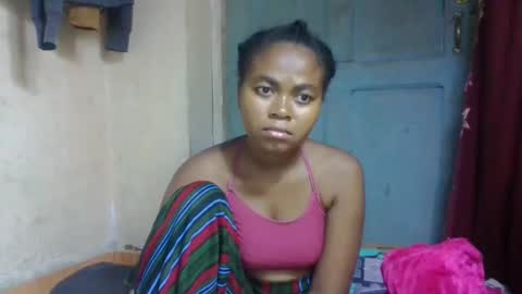 Snapshot of nilahmarie chatting on 04-30-26, 07:20 nilah online show from 04-30-26, 07:20