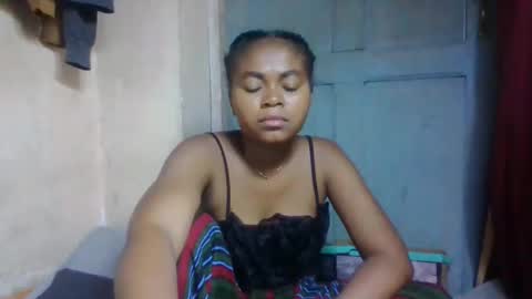 Snapshot of nilahmarie chatting on 05-12-26, 05:32 nilah online show from 05-12-26, 05:32