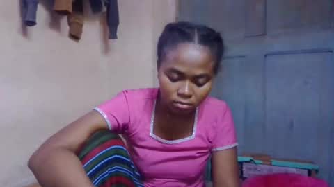 Snapshot of nilahmarie chatting on 05-16-26, 08:11 nilah online show from 05-16-26, 08:11