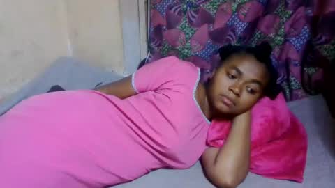 Snapshot of nilahmarie chatting on 05-23-26, 07:40 nilah online show from 05-23-26, 07:40