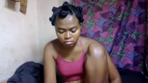 Snapshot of nilahmarie chatting on 05-27-26, 05:32 nilah online show from 05-27-26, 05:32