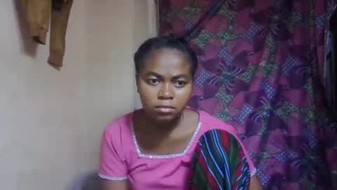 Snapshot of nilahmarie chatting on 06-04-26, 05:24 nilah online show from 06-04-26, 05:24