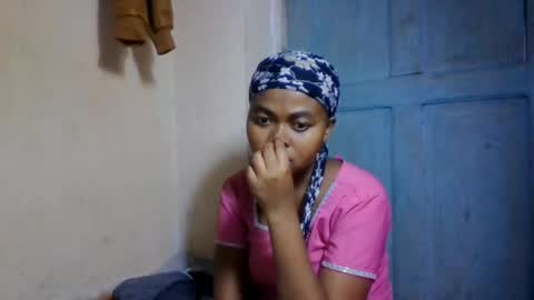 Snapshot of nilahmarie chatting on 06-20-26, 08:22 nilah online show from 06-20-26, 08:22