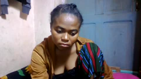 Snapshot of nilahmarie chatting on 06-29-26, 12:16 nilah online show from 06-29-26, 12:16