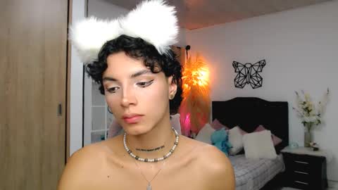 Snapshot of nilam217 chatting on 02-22-25, 05:02 Nilam online show from 02-22-25, 05:02