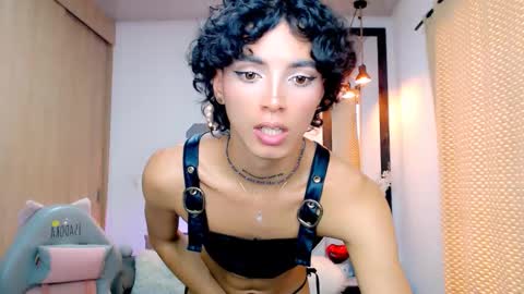 Snapshot of nilam217 chatting on 03-08-25, 09:51 Nilam online show from 03-08-25, 09:51