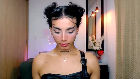 Snapshot of nilam217 chatting on 03-09-25, 07:12 Nilam online show from 03-09-25, 07:12