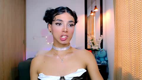 Snapshot of nilam217 chatting on 03-10-25, 08:23 Nilam online show from 03-10-25, 08:23