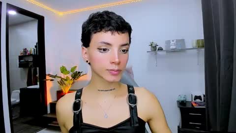 Snapshot of nilam217 chatting on 09-11-25, 01:28 Nilam online show from 09-11-25, 01:28