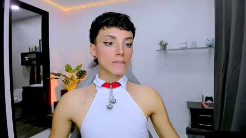 Snapshot of nilam217 chatting on 09-27-25, 11:54 Nilam online show from 09-27-25, 11:54