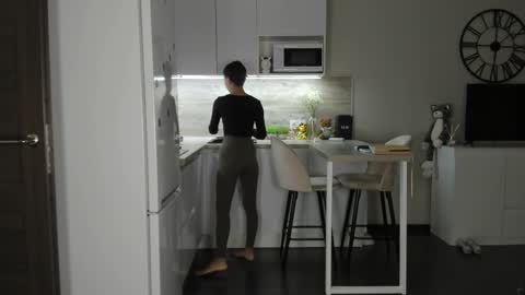 Bella online show from 02-14-26, 02:52