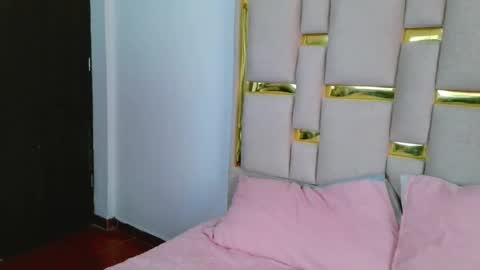 Nina Carther online show from 11-26-25, 11:55