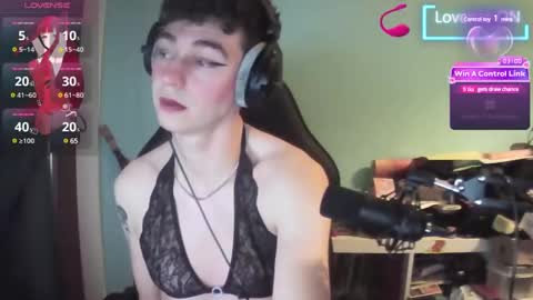 icynina online show from 12-15-24, 09:31