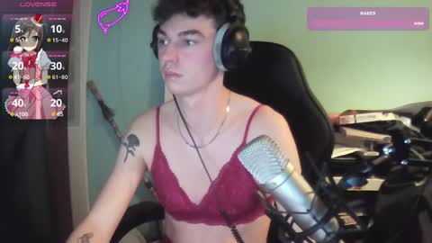 icynina online show from 12-17-24, 10:32