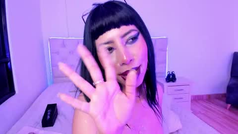 Nina Fox  online show from 05-15-26, 11:56