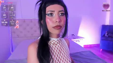 Snapshot of nina_fooxxx1 chatting on 06-27-26, 04:45 Nina Fox online show from 06-27-26, 04:45