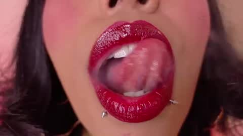 Snapshot of nina_fooxxx1 chatting on 07-17-26, 12:06 Nina Fox online show from 07-17-26, 12:06