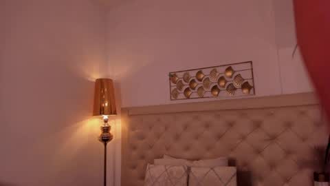 nina joyce online show from 04-08-26, 07:36