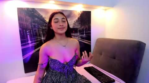 Snapshot of nina_mars_ chatting on 05-28-26, 07:11 Nina online show from 05-28-26, 07:11
